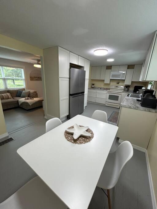 The Sunshine Homestay New Smyrna Beach Eksteriør billede